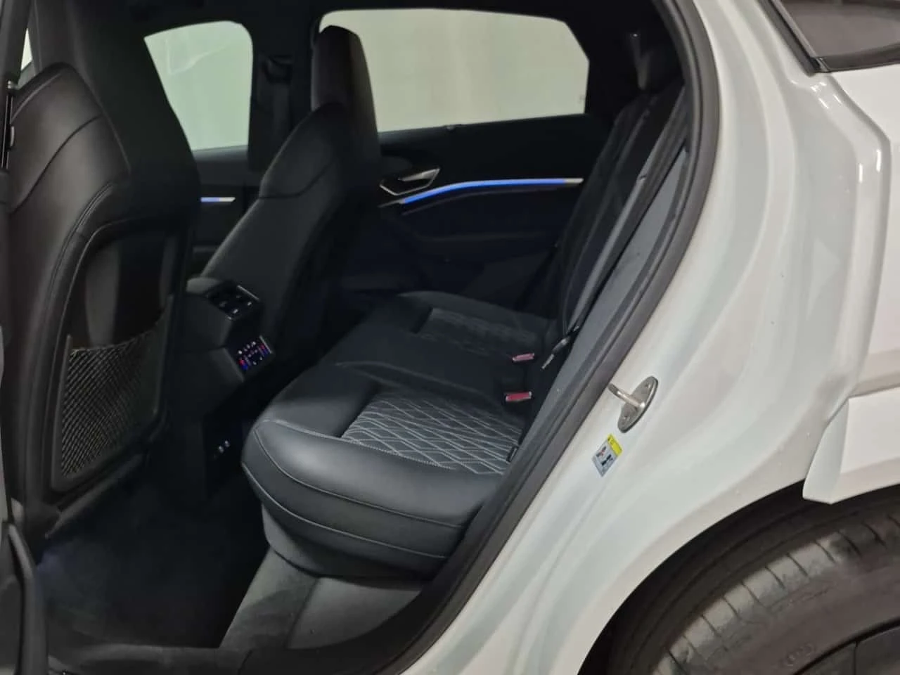Audi SQ8 * E-TRON * HUD* 2 �����* CARFAX *  | Mobile.bg � ����������� 12