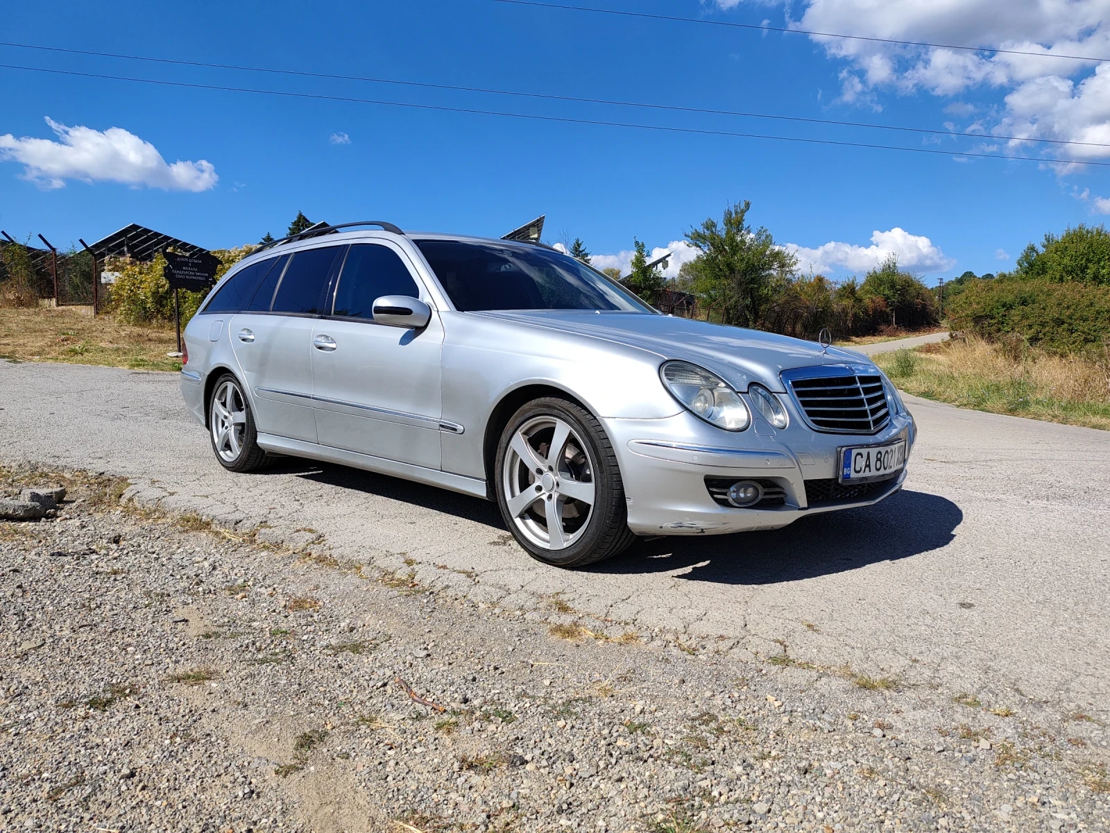 Mercedes-Benz E 270, снимка 3 - Автомобили и джипове - 56395877