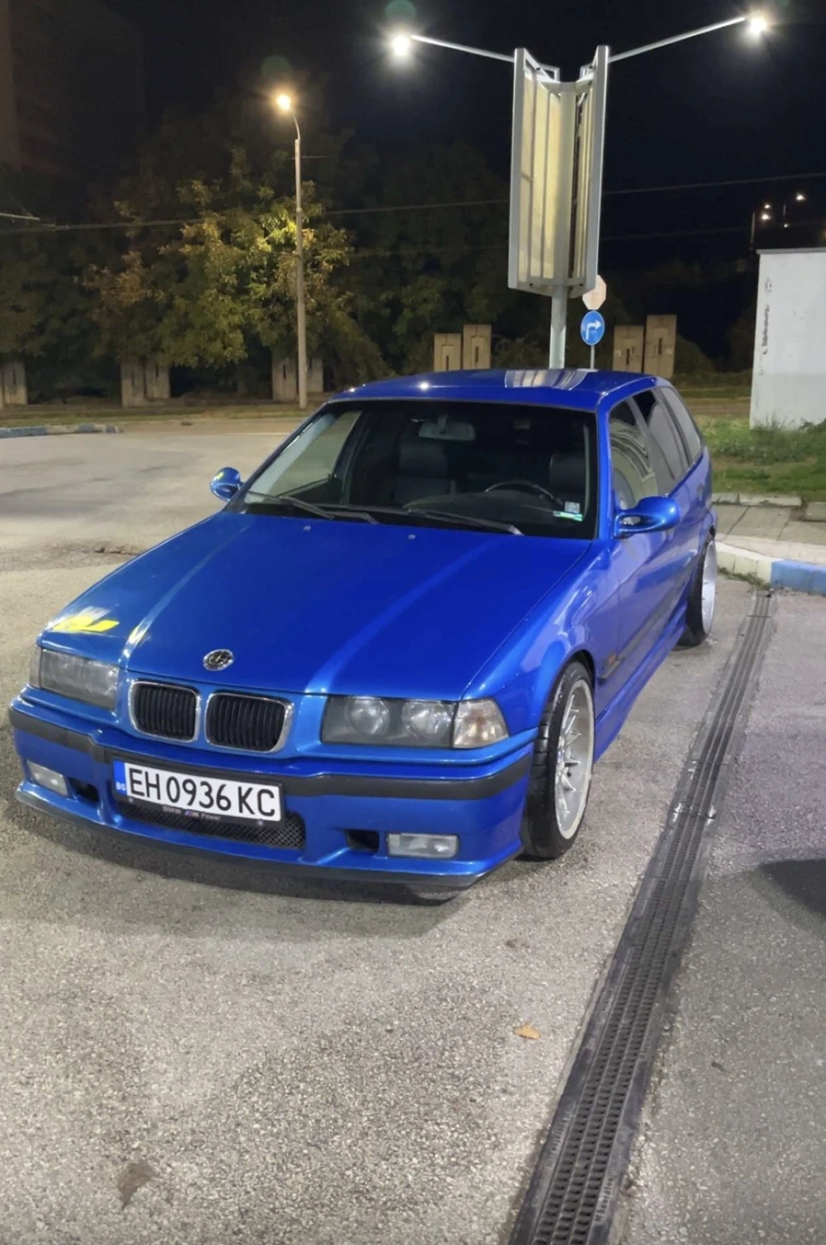 BMW 320 320i