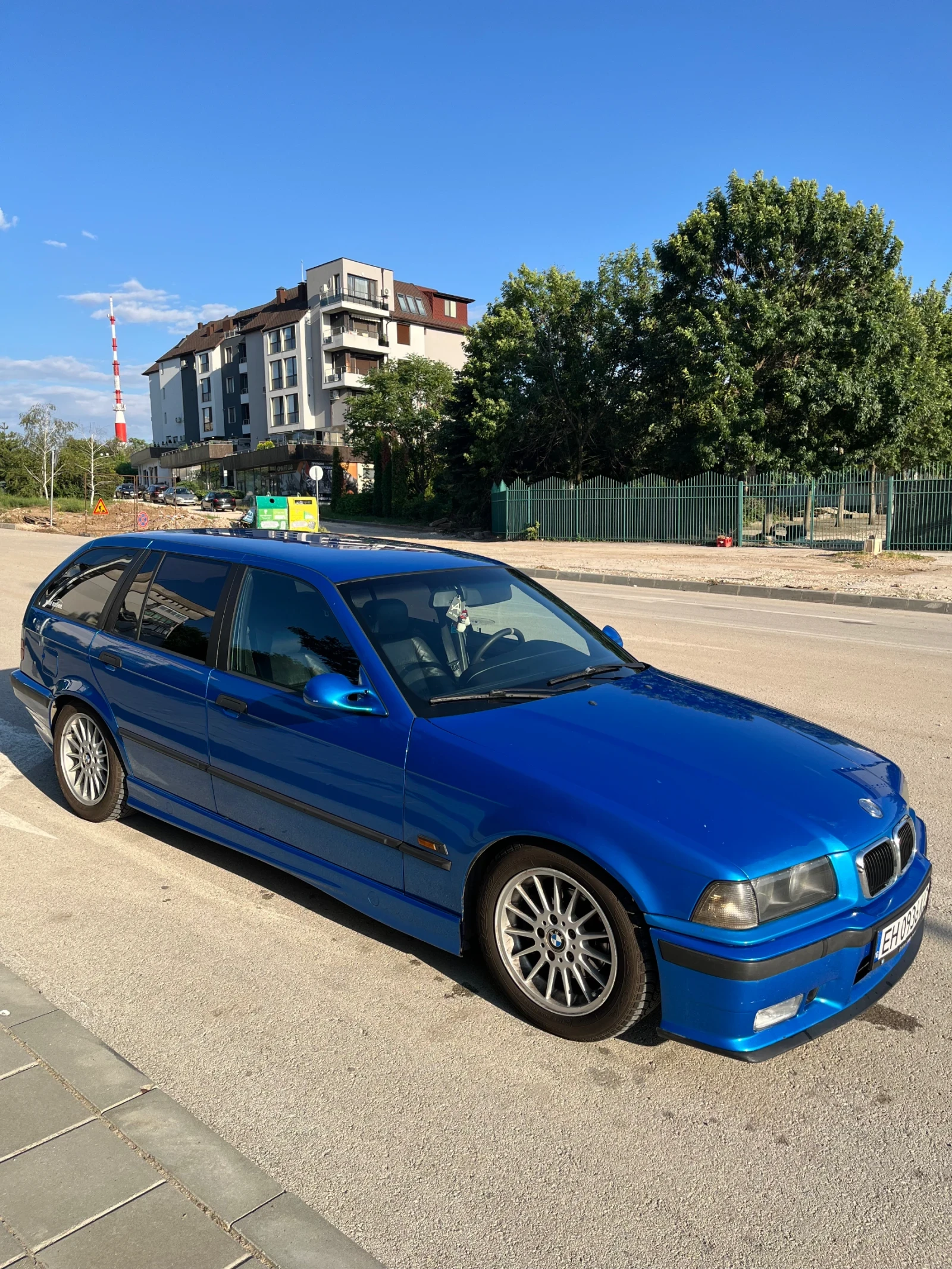 BMW 320 320i, снимка 7 - Автомобили и джипове - 56566150