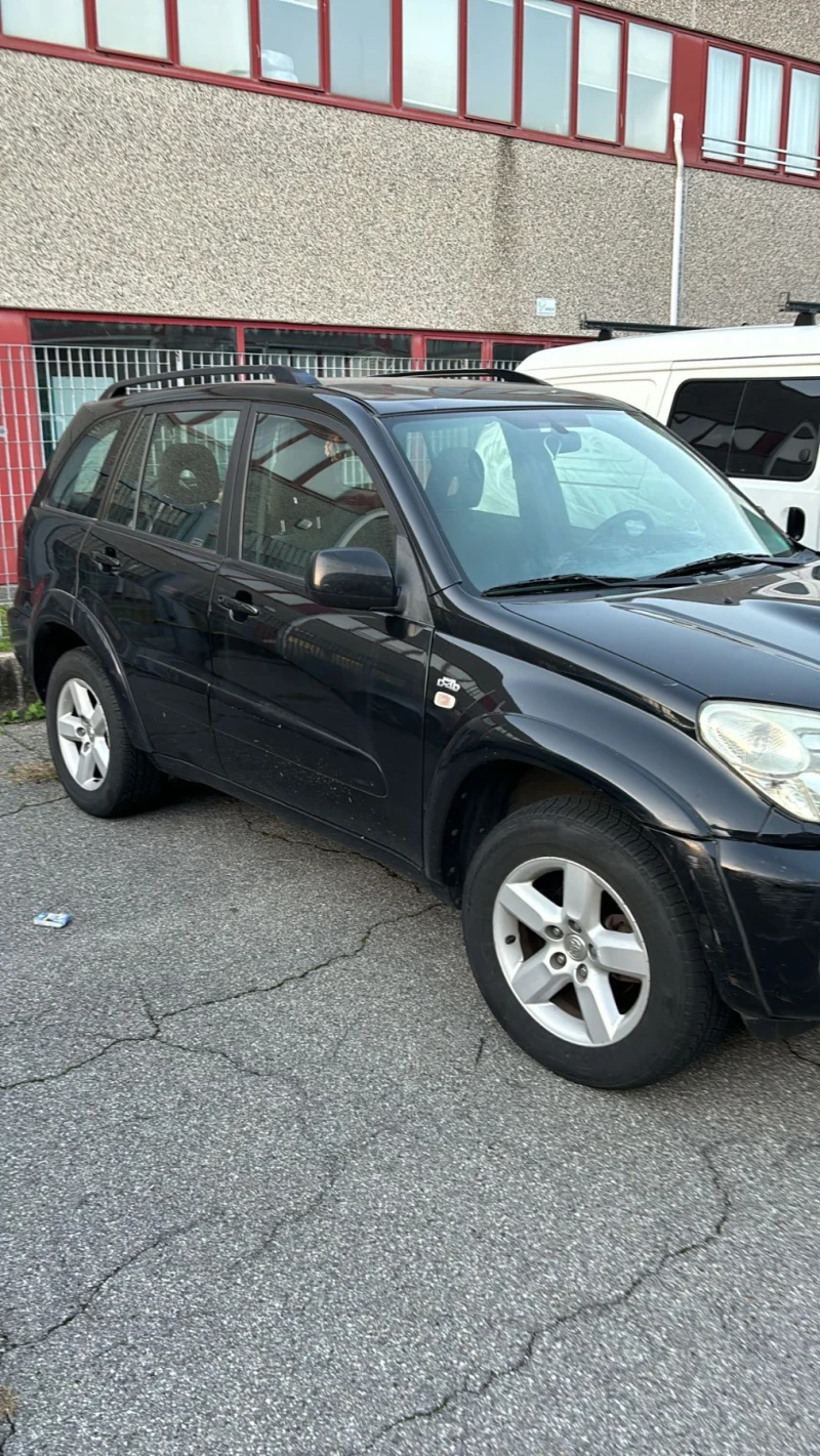 Toyota Rav4 2.0 D4D, снимка 2 - Автомобили и джипове - 48013263