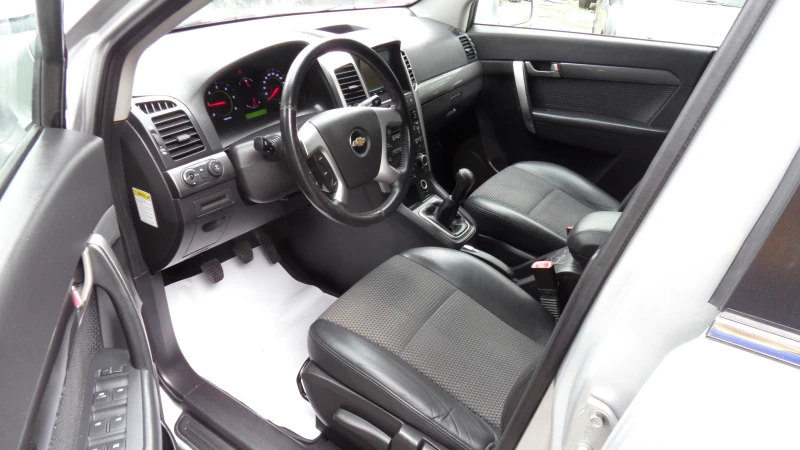Chevrolet Captiva NAVI/ 126хил.км, снимка 9 - Автомобили и джипове - 50150259