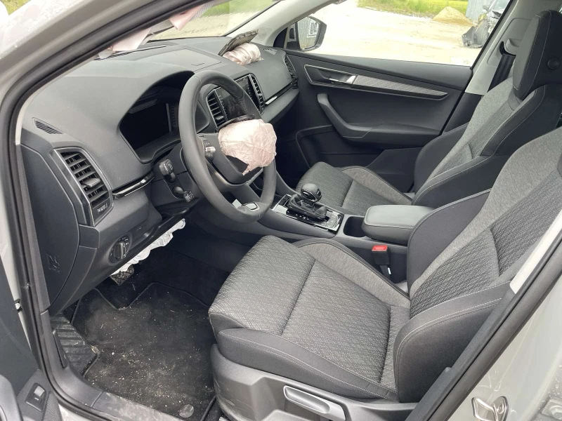 Skoda Karoq 1.5 TSI, снимка 7 - Автомобили и джипове - 50466186