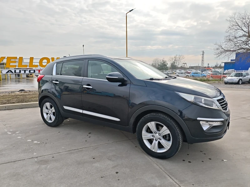 Kia Sportage 2.0 Plus - Бензин - Автоматични - 163 hp, снимка 4 - Автомобили и джипове - 52640928