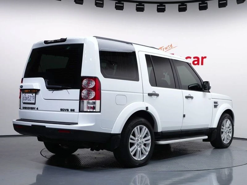 Land Rover Discovery 3.0 Automatic, снимка 2 - Автомобили и джипове - 55847786