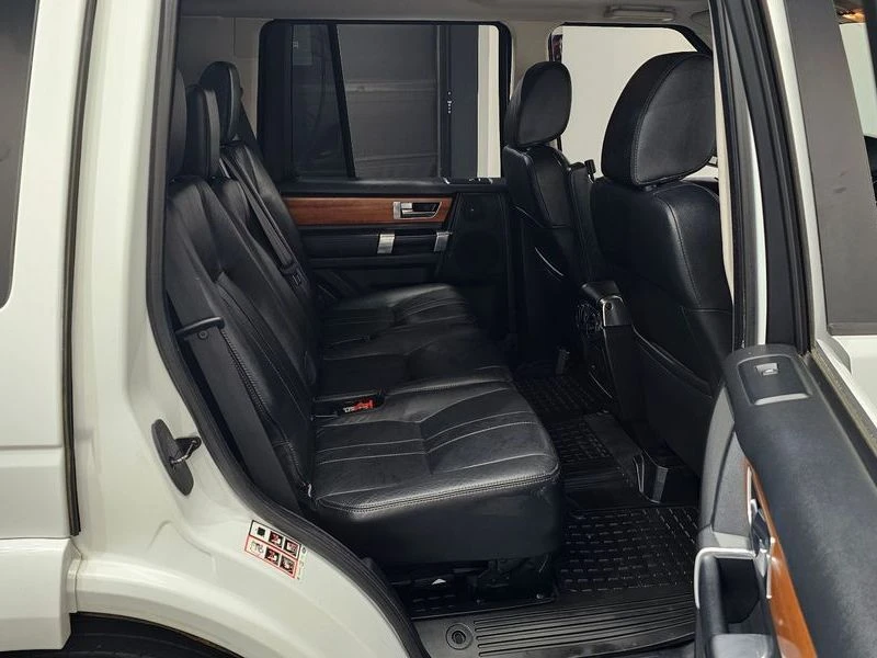 Land Rover Discovery 3.0 Automatic, снимка 11 - Автомобили и джипове - 55847786