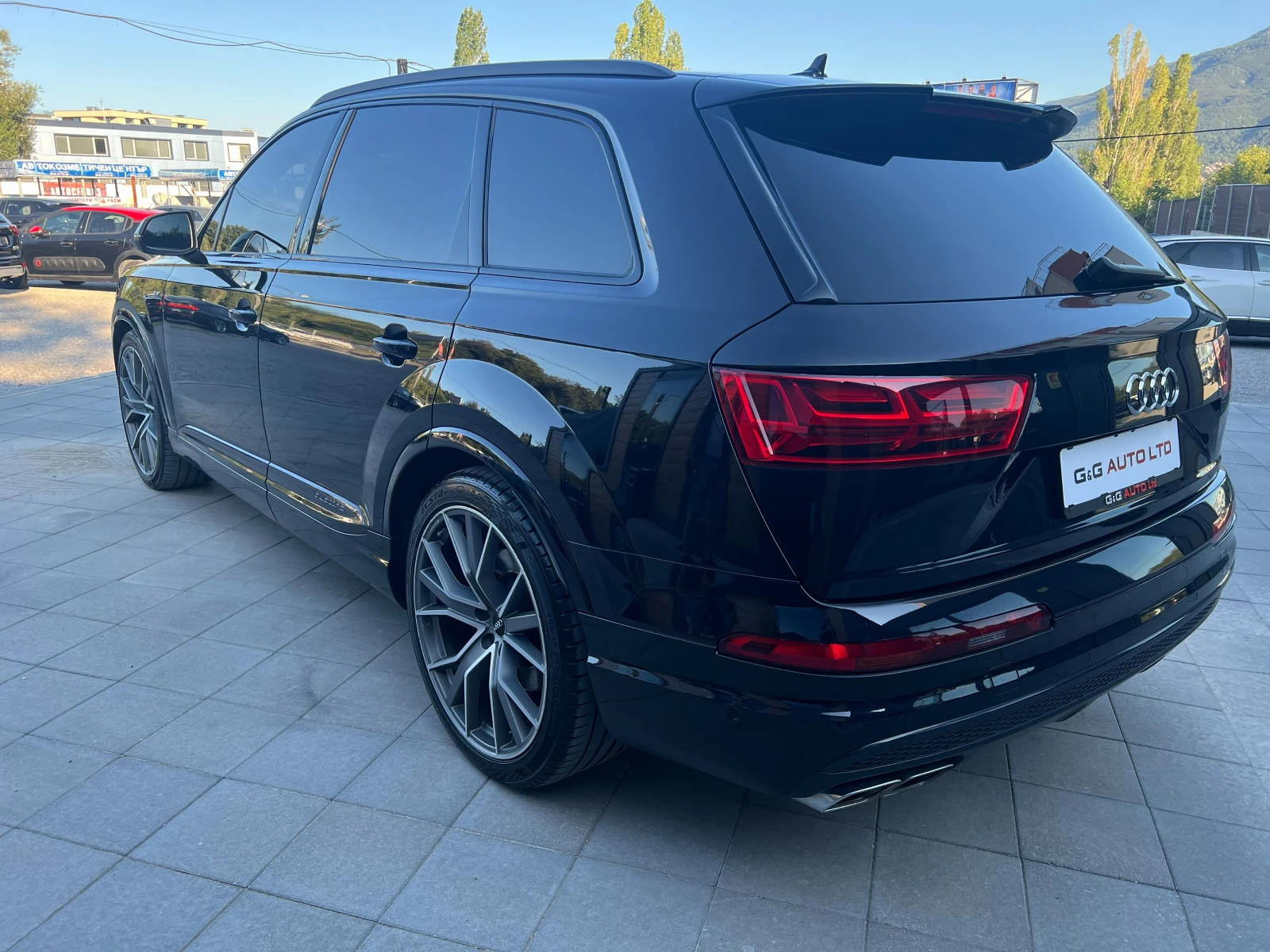 Audi SQ7 4.0 TDI/435HP/360/PANO/NAVI/BOSE/107b - изображение 5