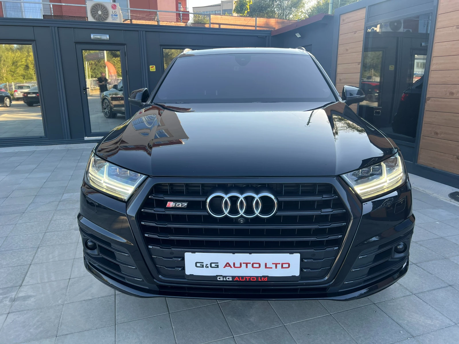 Audi SQ7 4.0 TDI/435HP/360/PANO/NAVI/BOSE/107b - изображение 6