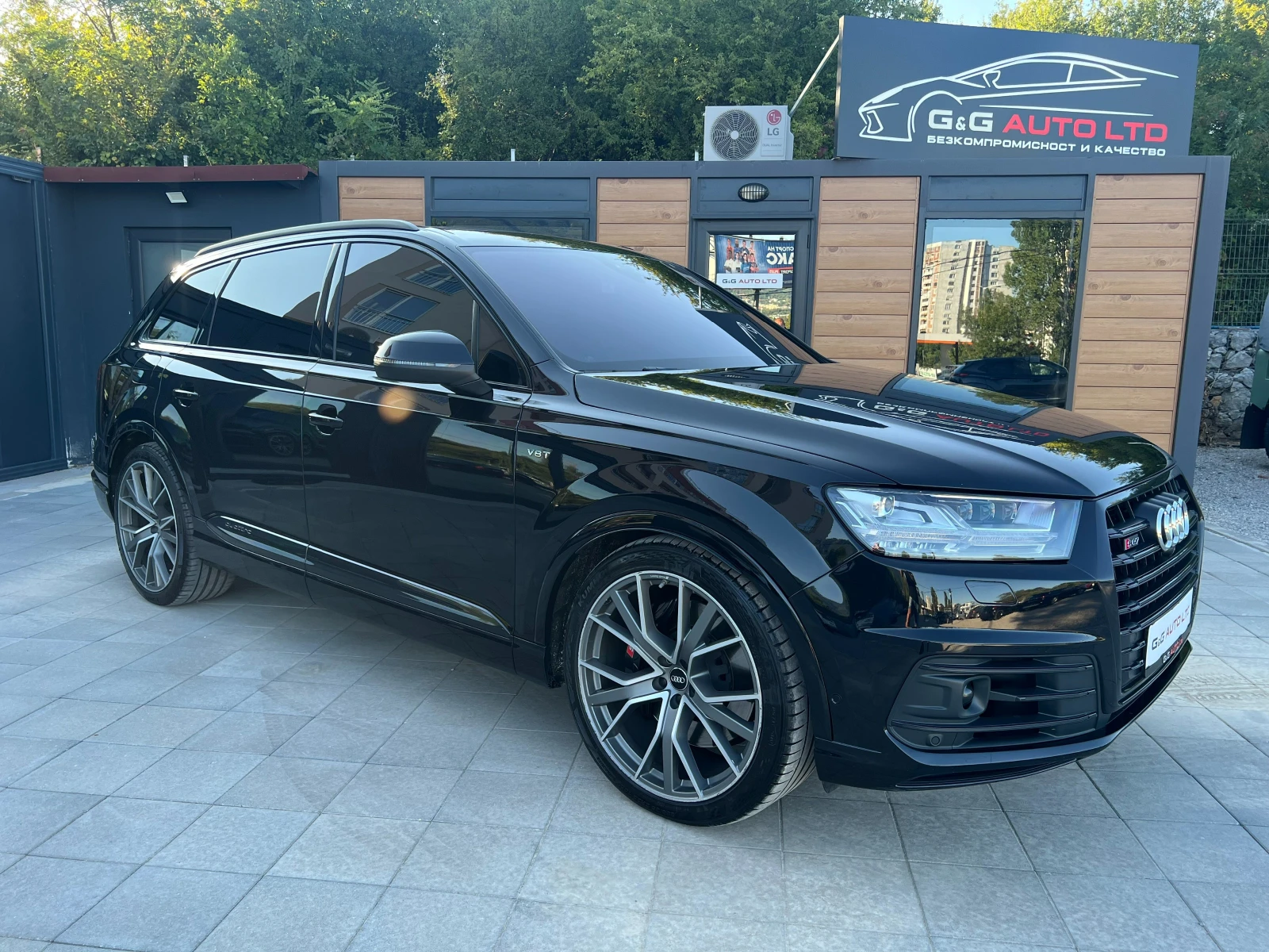 Audi SQ7 4.0 TDI/435HP/360/PANO/NAVI/BOSE/107b - изображение 2