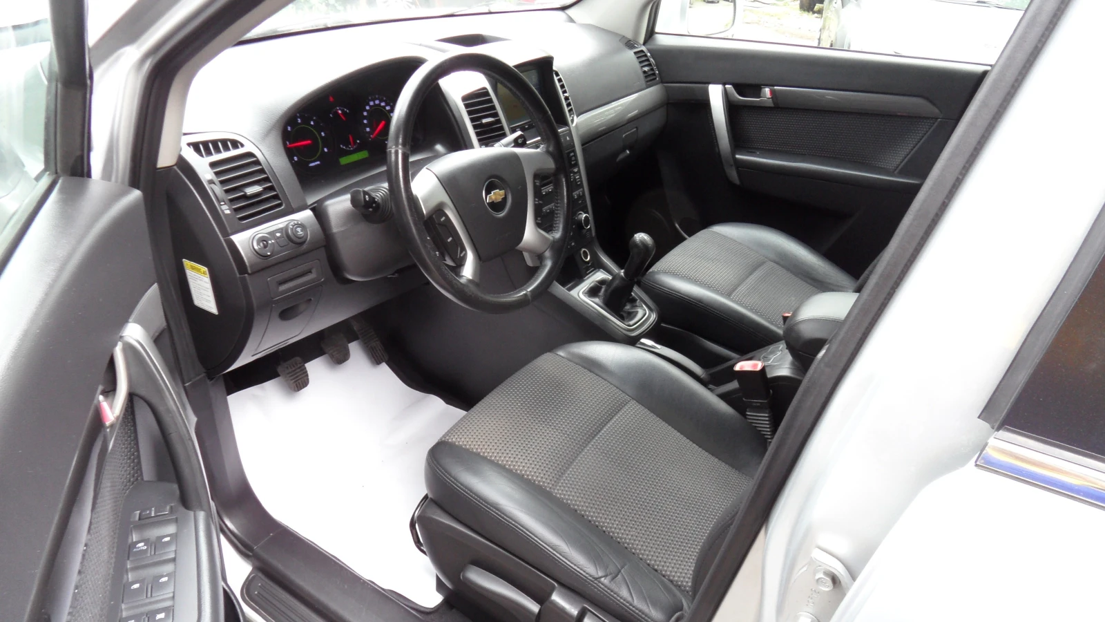 Chevrolet Captiva NAVI/ 126хил.км - изображение 9