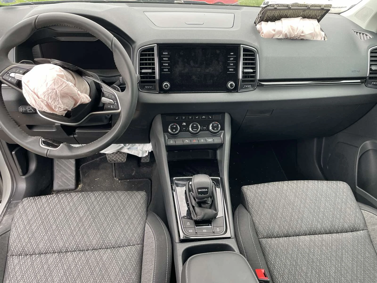 Skoda Karoq 1.5 TSI - изображение 8