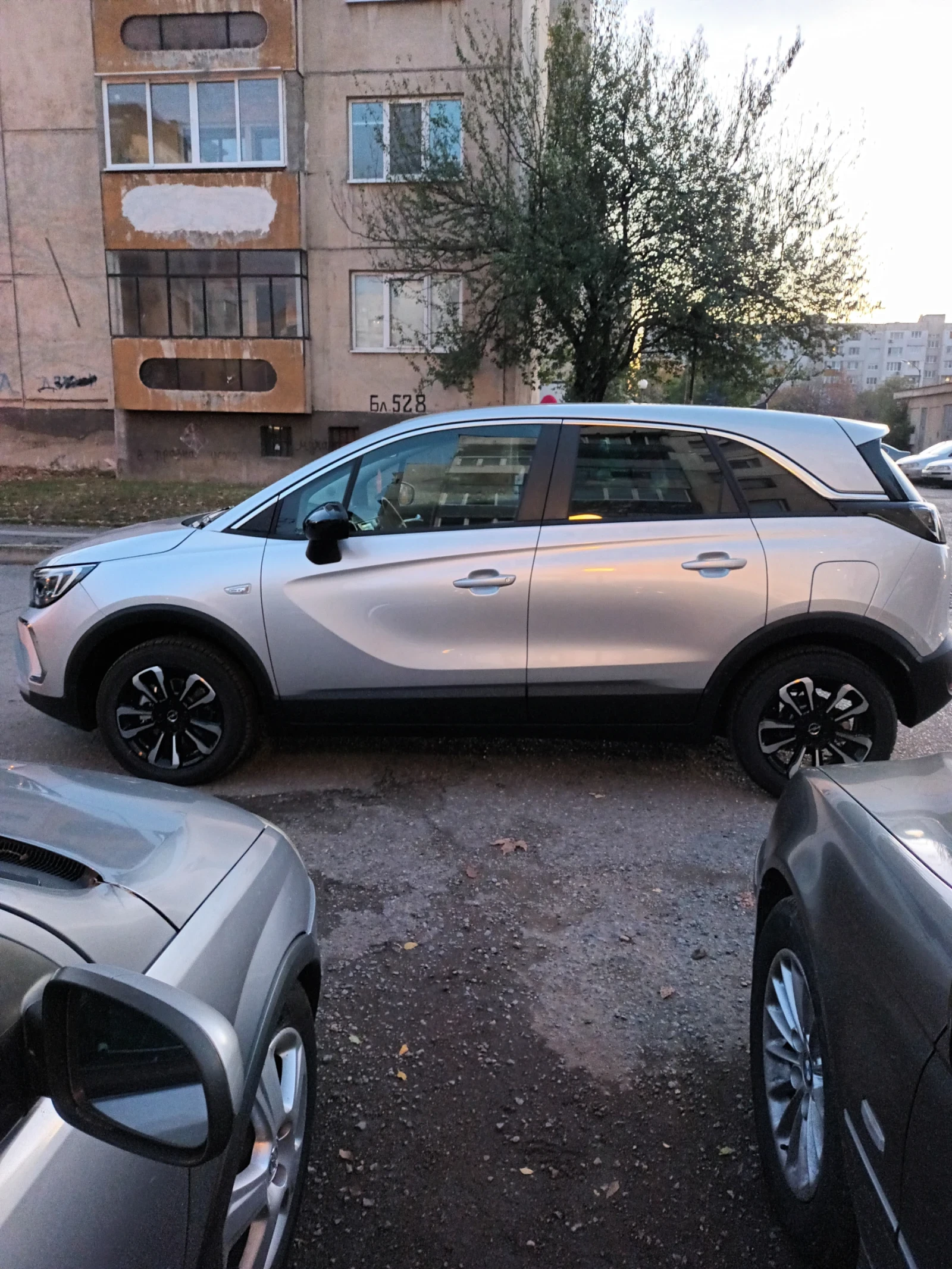 Opel Crossland X, снимка 2 - Автомобили и джипове - 53767089