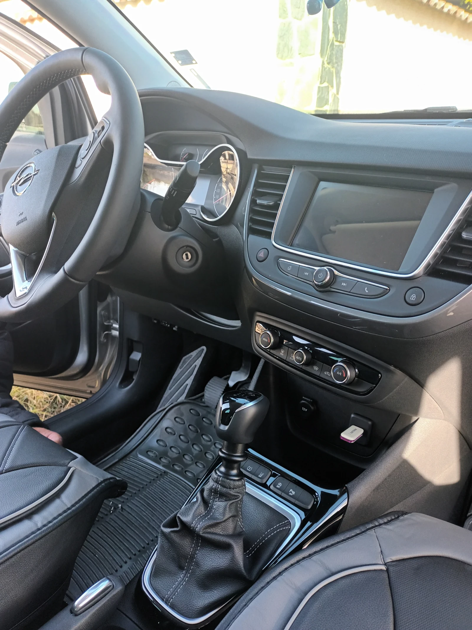 Opel Crossland X, снимка 8 - Автомобили и джипове - 53767089