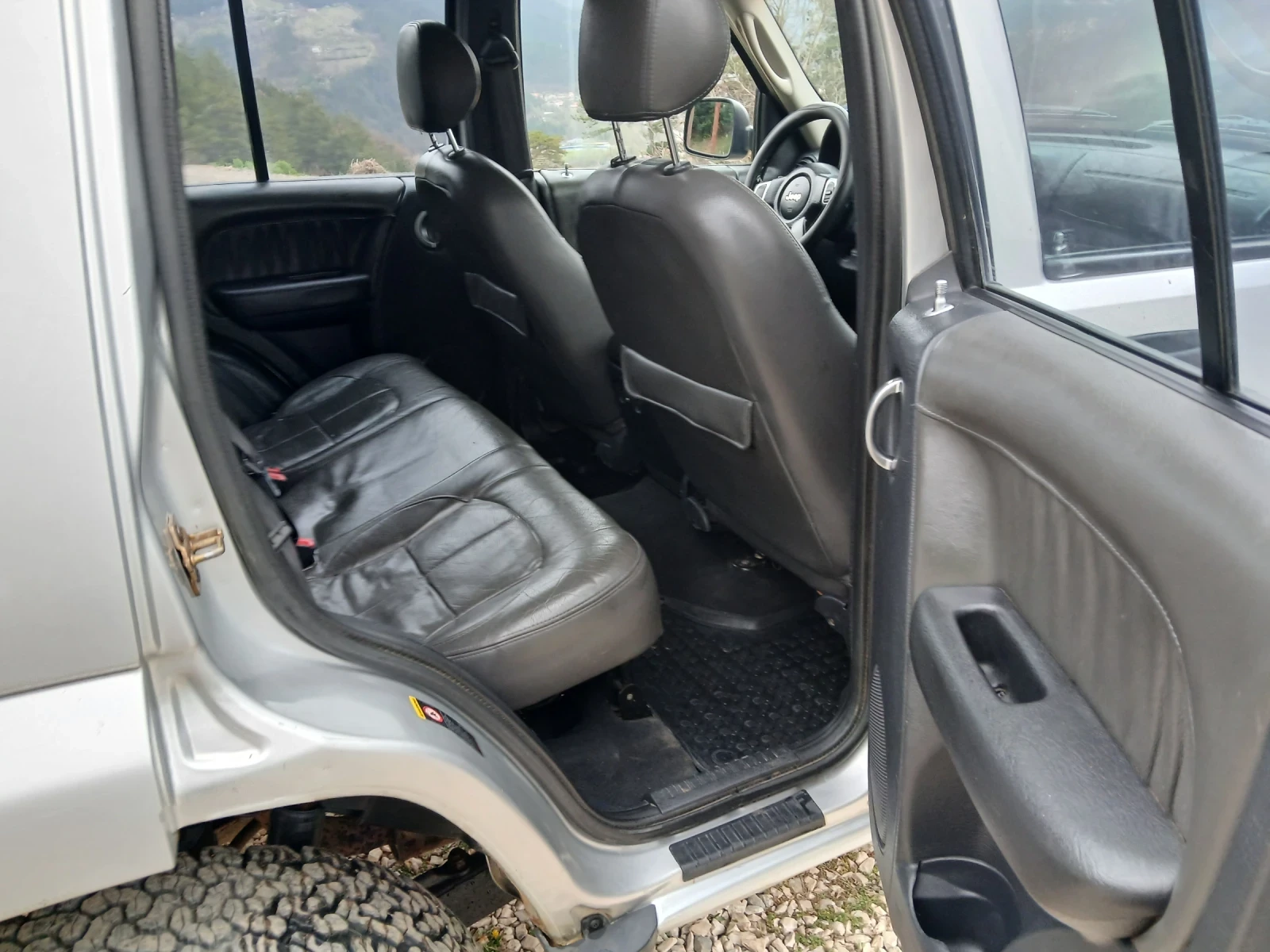 Jeep Cherokee 3.7 gas Limited!! Top!!, снимка 16 - Автомобили и джипове - 54208902