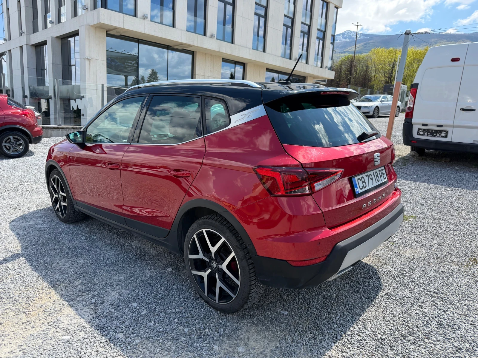 Seat Arona FR line Автоматик Камера , снимка 3 - Автомобили и джипове - 54413520