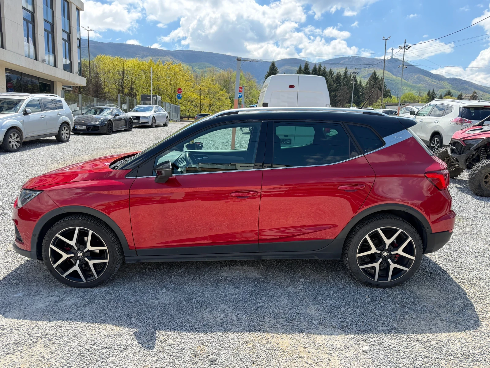 Seat Arona FR line Автоматик Камера , снимка 2 - Автомобили и джипове - 54413520