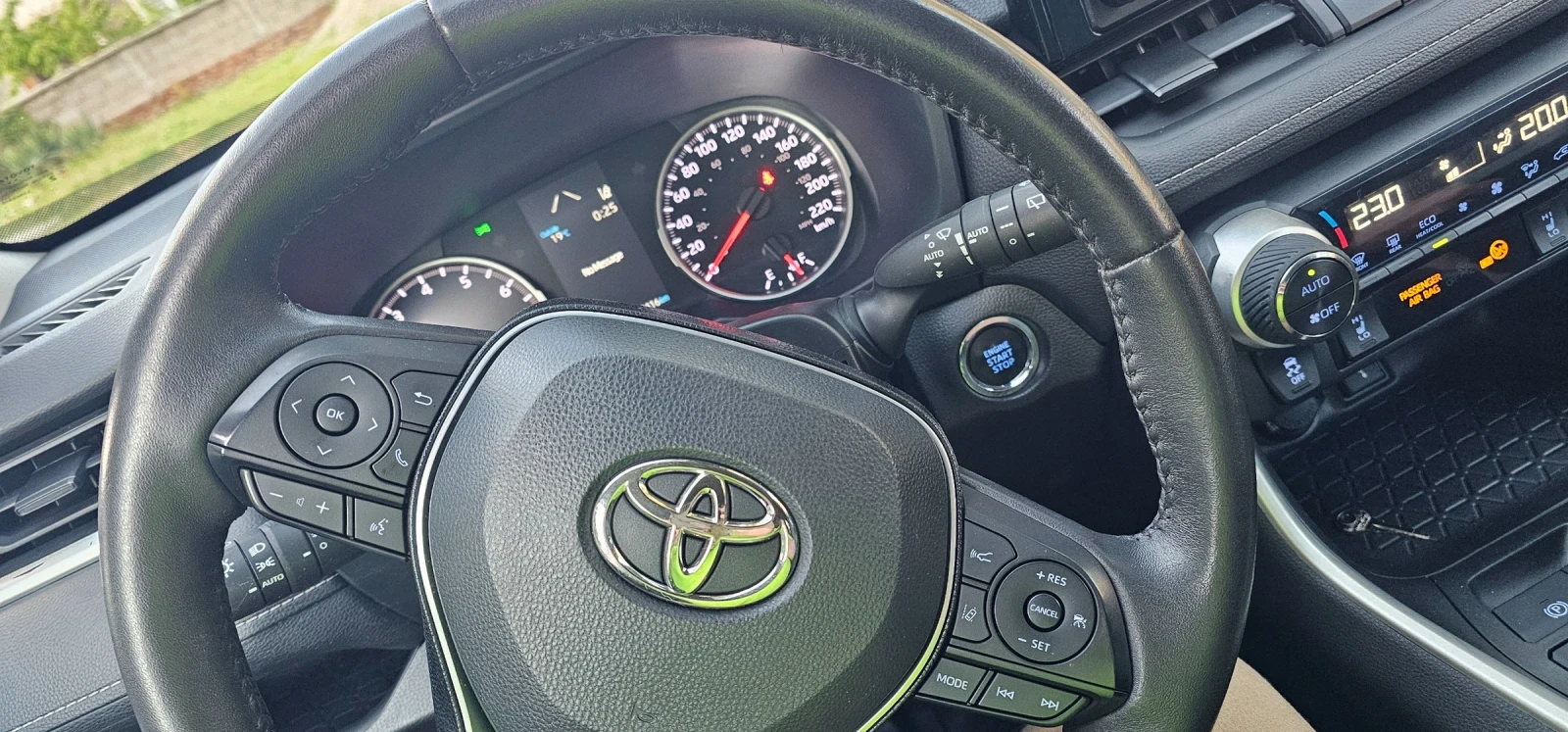Toyota Rav4, снимка 6 - Автомобили и джипове - 54431361