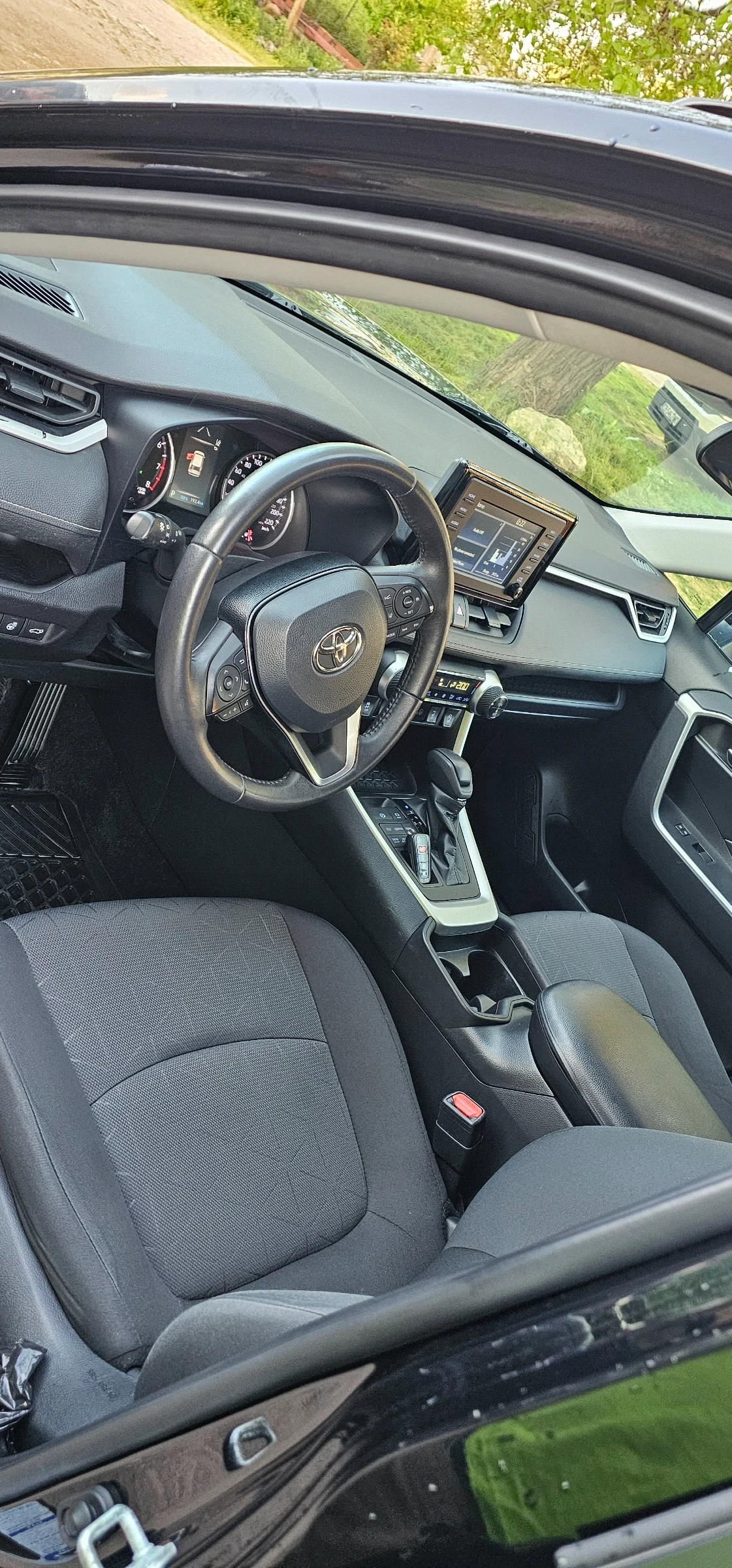 Toyota Rav4, снимка 16 - Автомобили и джипове - 54431361