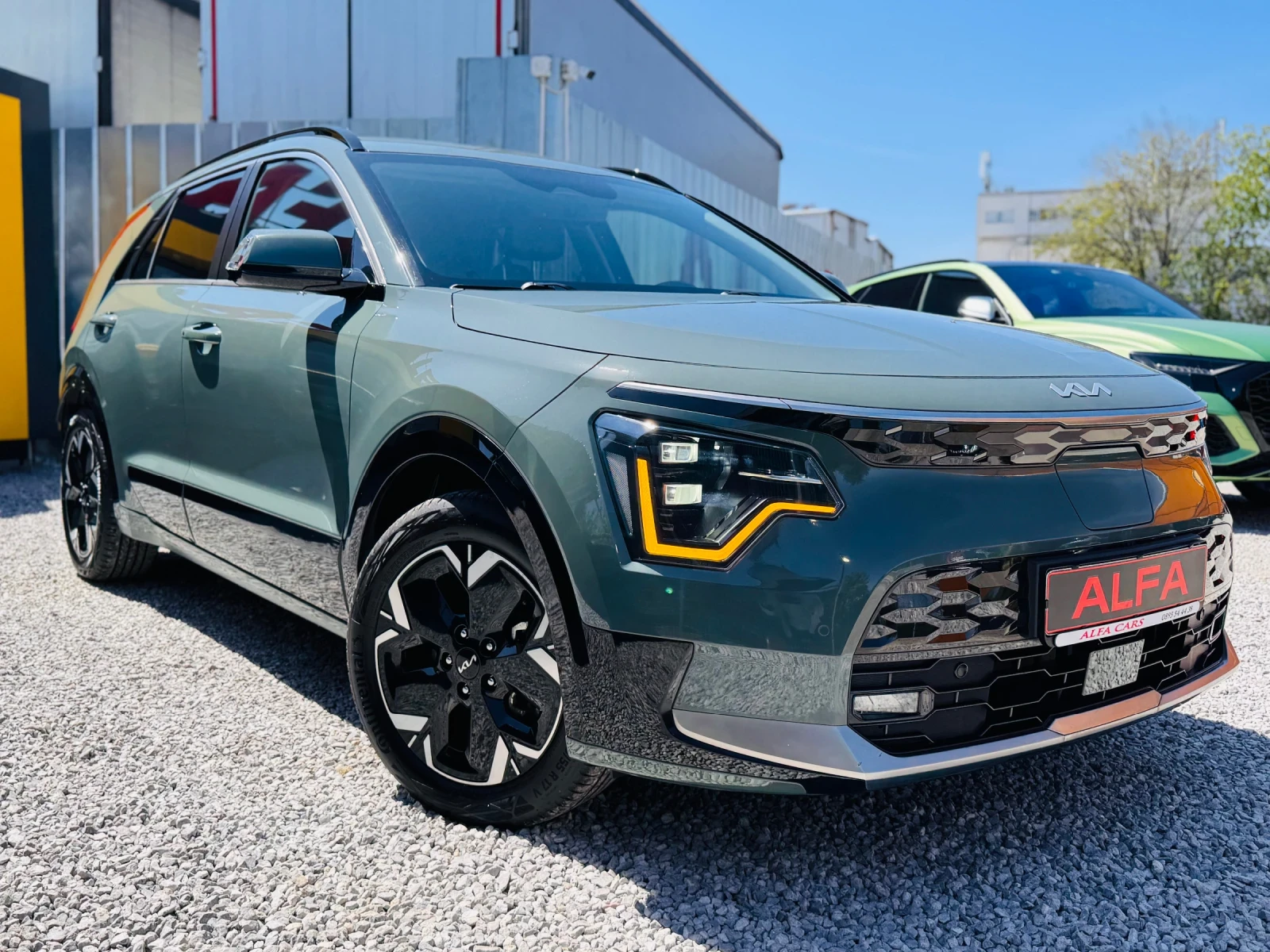 Kia Niro ПЪЛНА ГАРАНЦИЯ 08/2027г/НАПЪЛНО ОБСЛУЖЕНА/SOH:100%, снимка 5 - Автомобили и джипове - 54654478