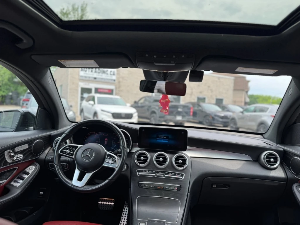 Mercedes-Benz GLC 300 4MATIC Coupe, снимка 11 - Автомобили и джипове - 54882346