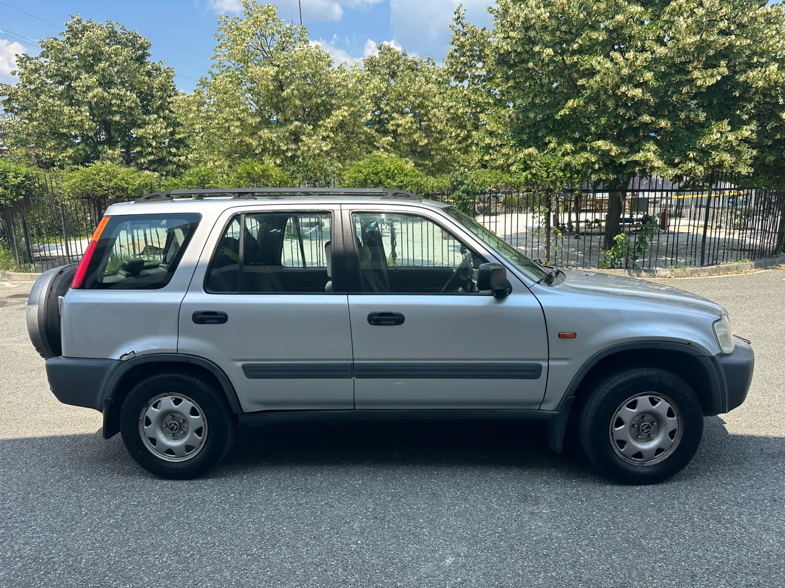 Honda Cr-v 2.0, снимка 4 - Автомобили и джипове - 55070138