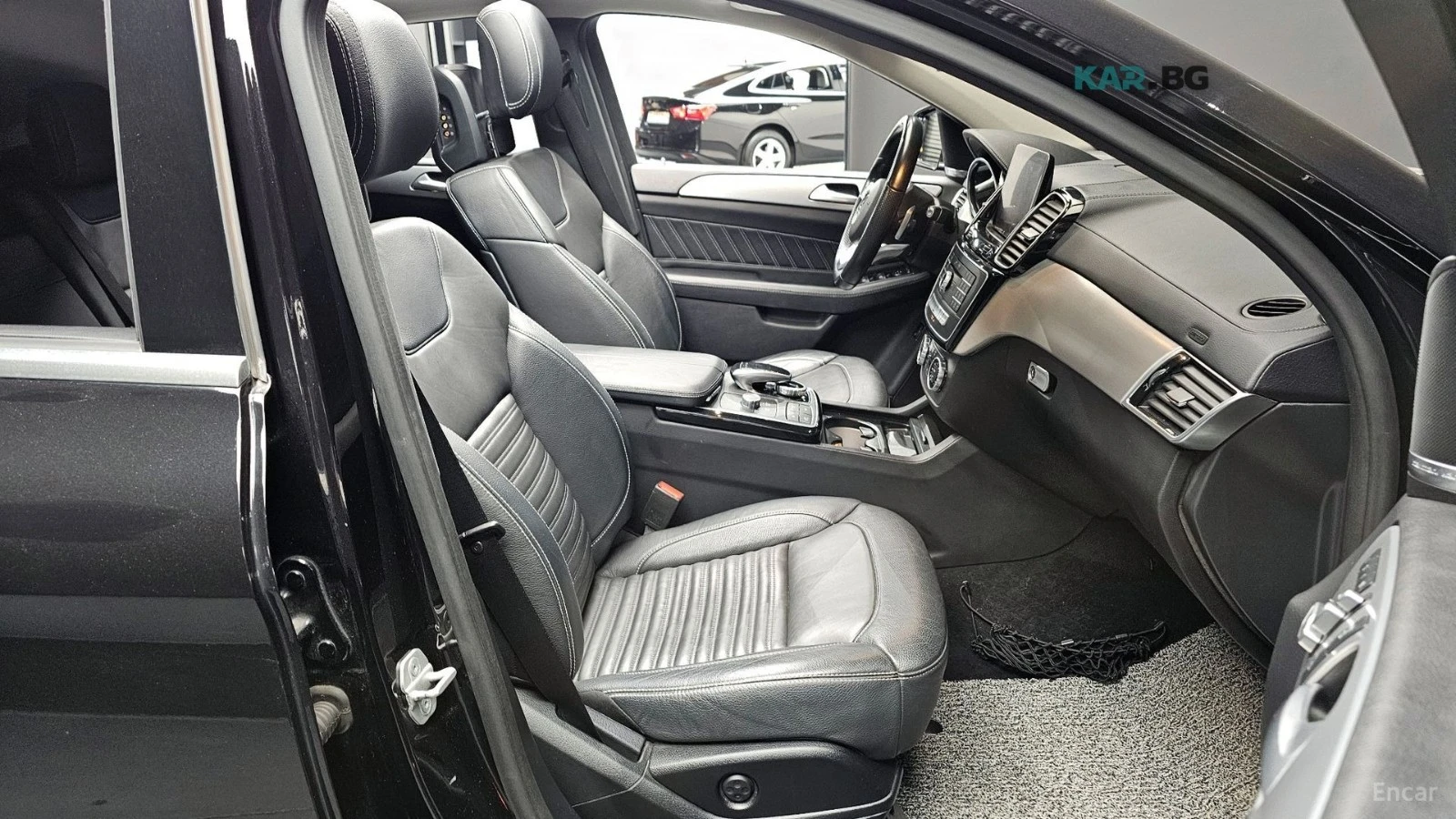 Mercedes-Benz GLE 350 d* 4MATIC* ПОДГРЕВ* 360* КАМЕРА* SUNROOF* , снимка 9 - Автомобили и джипове - 55242012