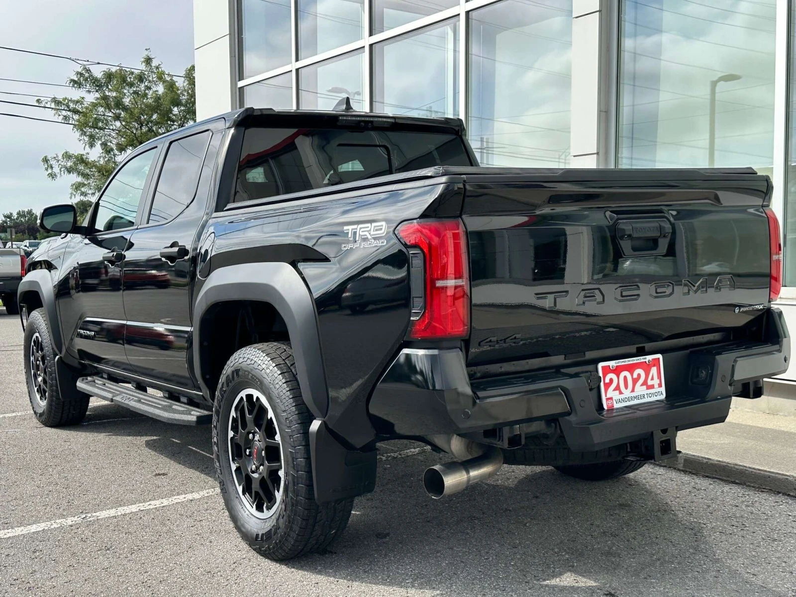 Toyota Tacoma HYBRID-TRD OFF ROAD PREMIUM, АВТОКРЕДИТ, снимка 4 - Автомобили и джипове - 55937318