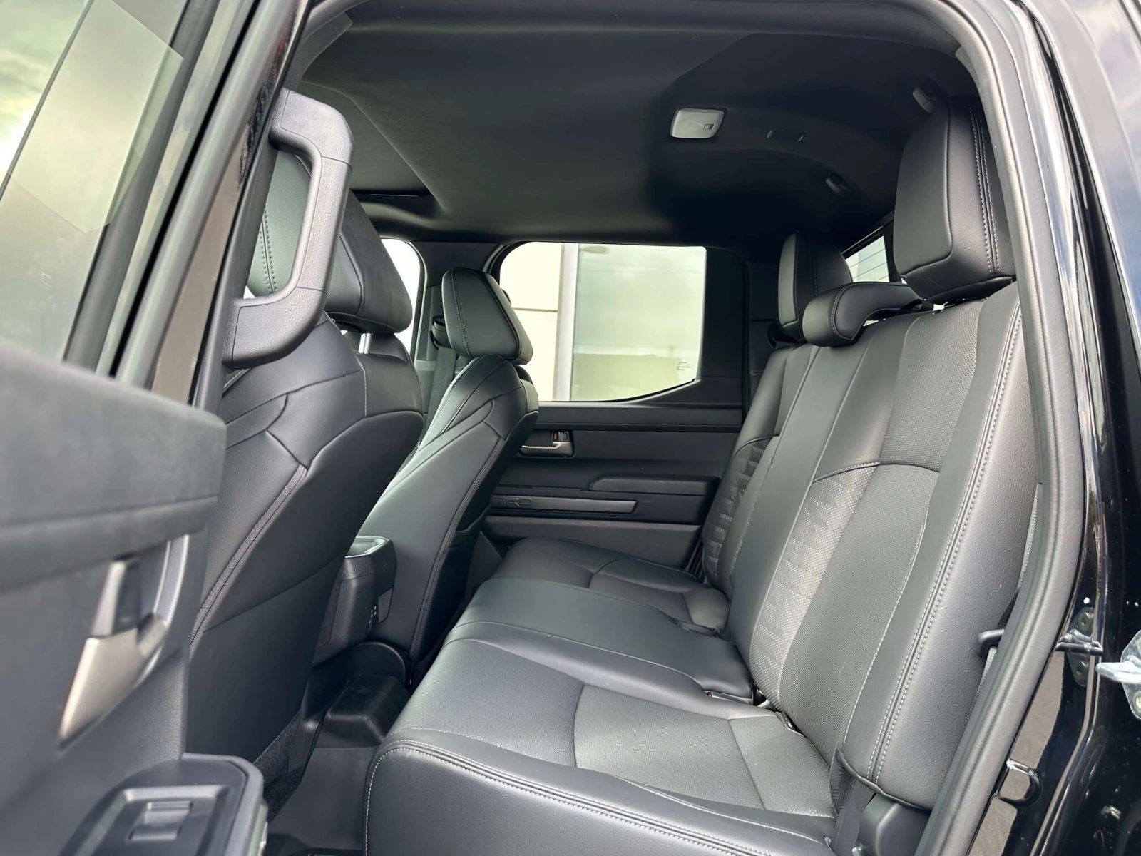 Toyota Tacoma HYBRID-TRD OFF ROAD PREMIUM, АВТОКРЕДИТ, снимка 17 - Автомобили и джипове - 55937318