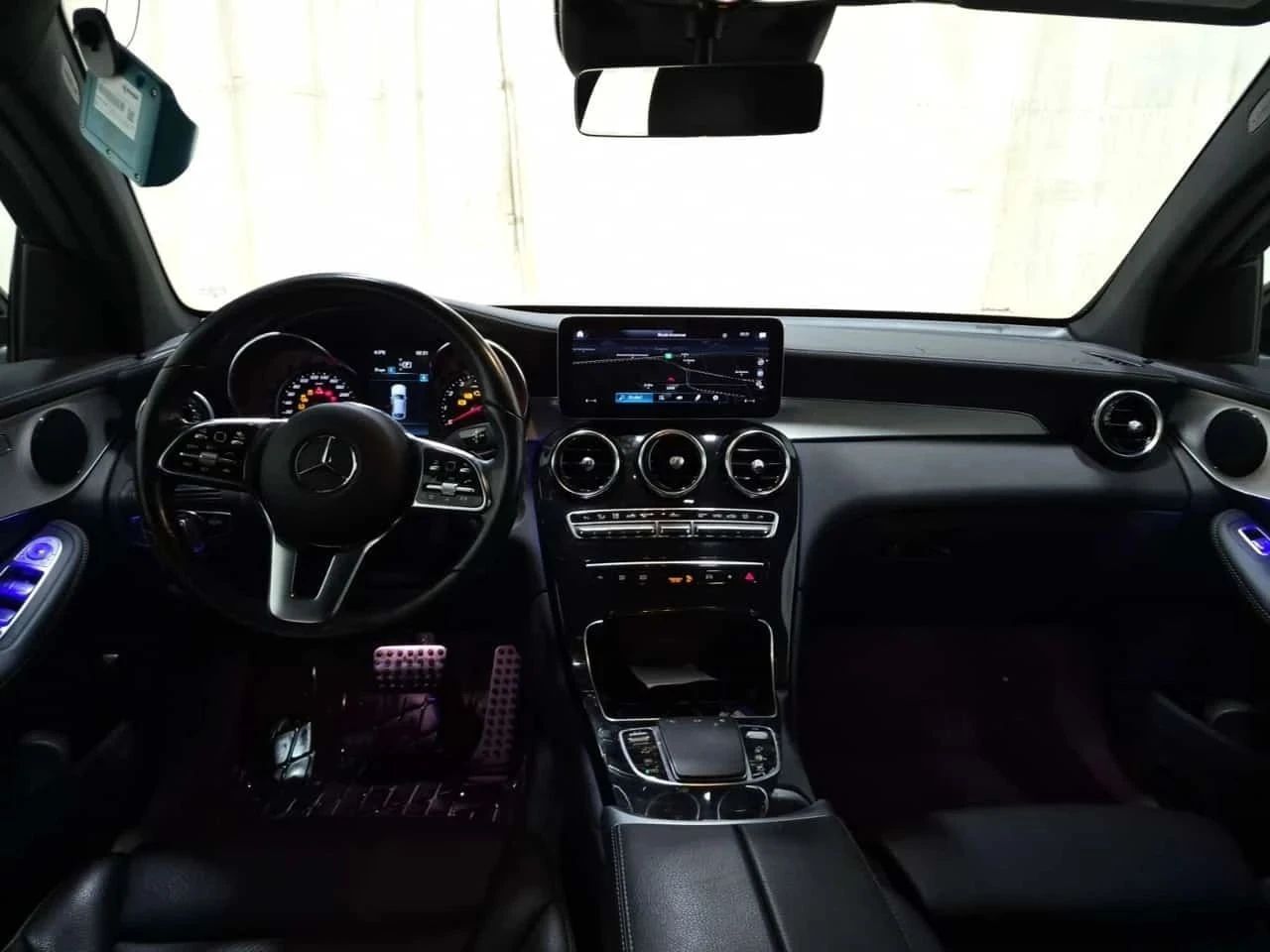 Mercedes-Benz GLC 300, снимка 10 - Автомобили и джипове - 56717997