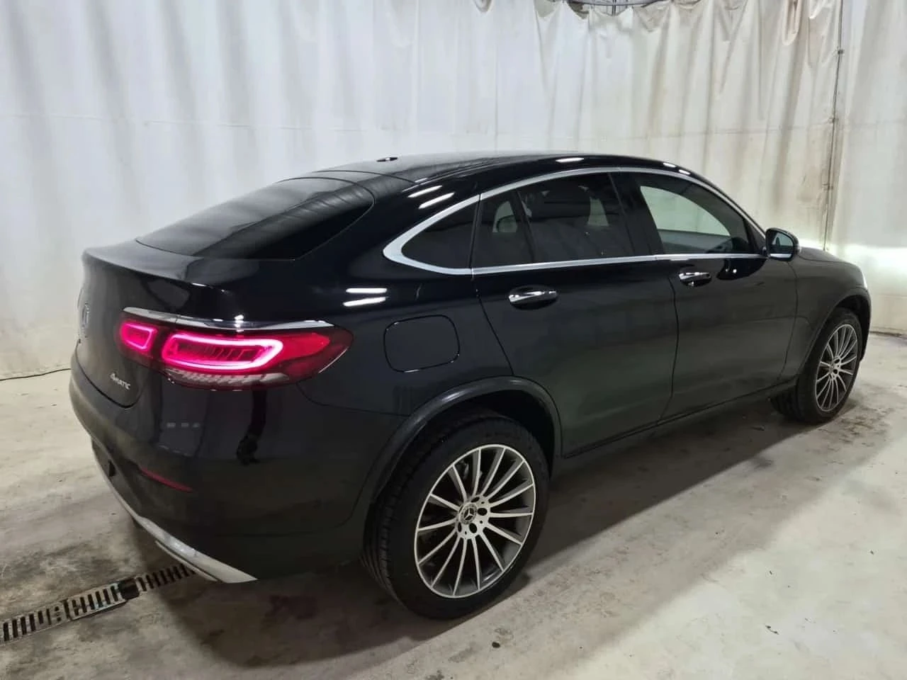 Mercedes-Benz GLC 300, снимка 2 - Автомобили и джипове - 56717997