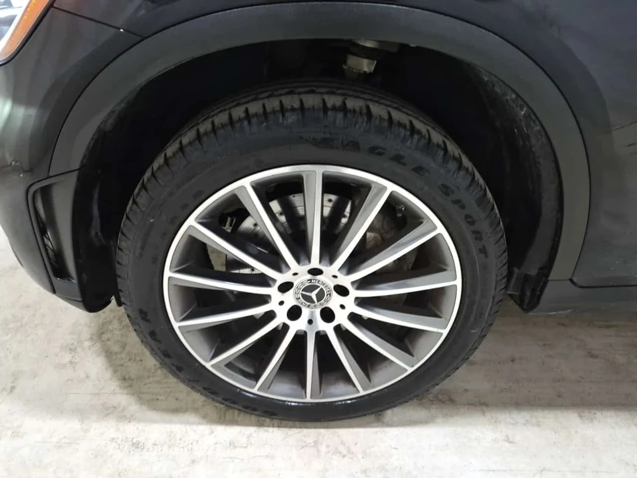Mercedes-Benz GLC 300, снимка 4 - Автомобили и джипове - 56717997