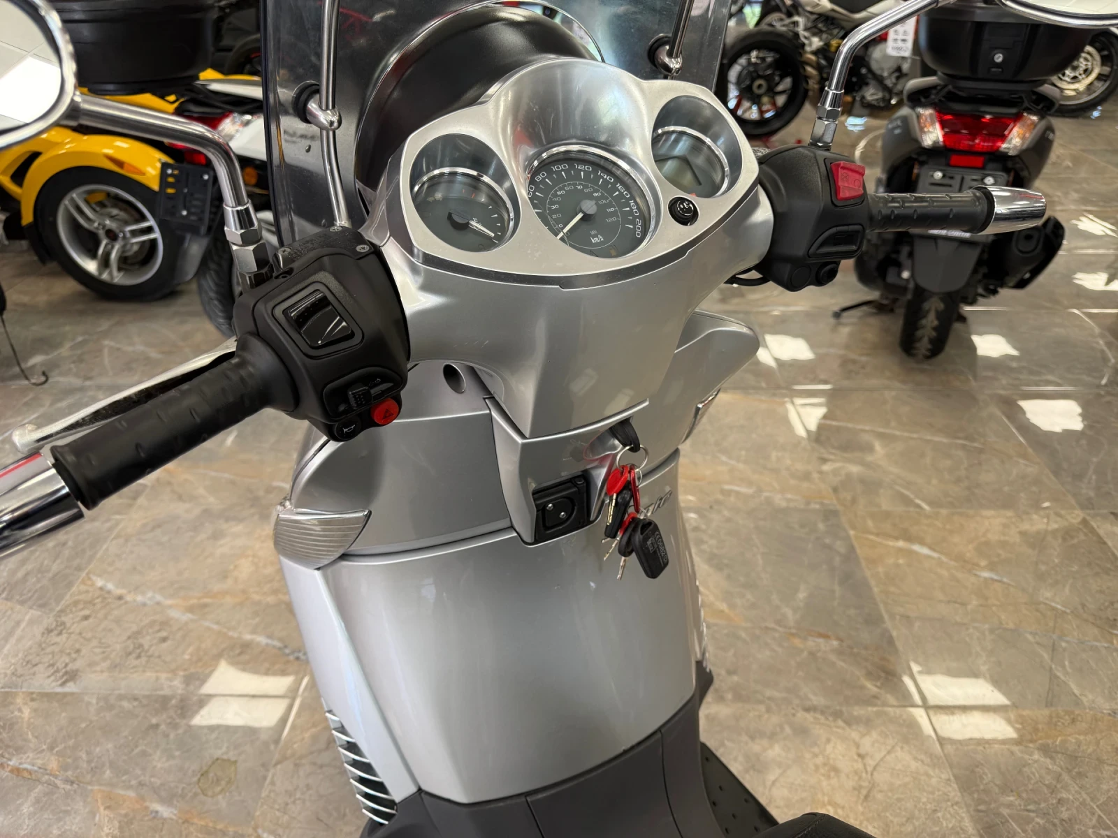 Aprilia Scarabeo 500cc. - изображение 9