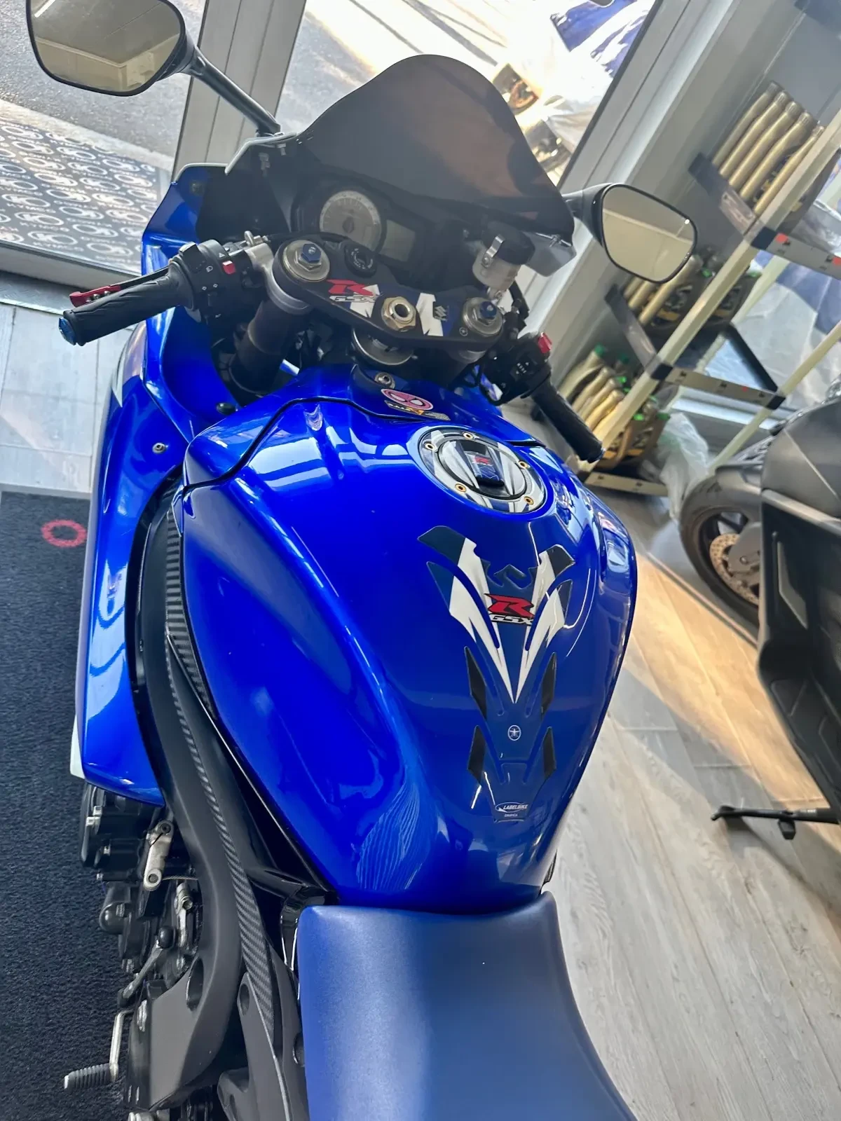 Suzuki Gsxr К8  - изображение 2