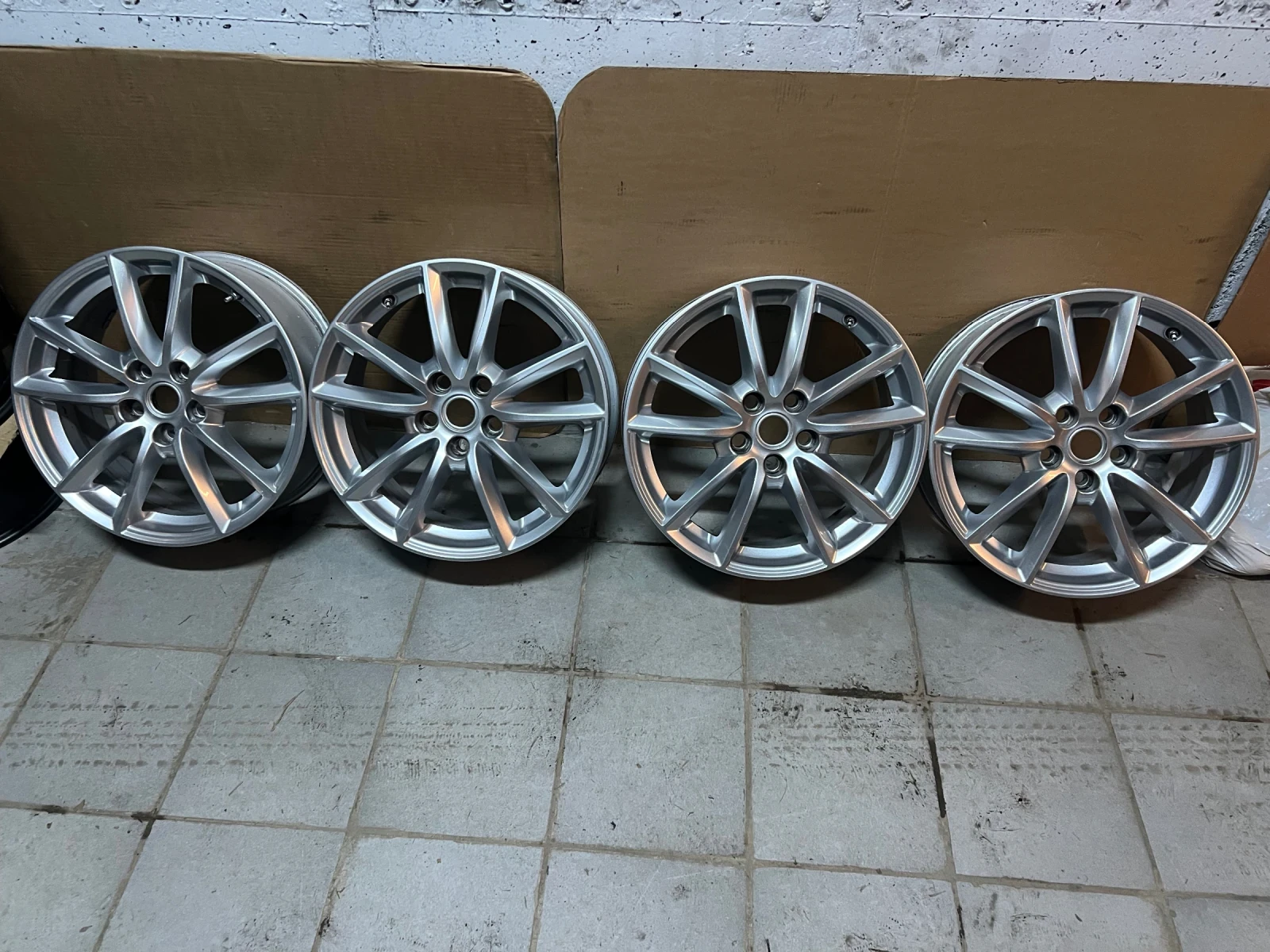 ������ | Mobile.bg � ����������� 4