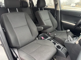 Toyota Corolla verso 2.2 D4D 7 местна, снимка 14