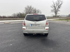 Toyota Corolla verso 2.2 D4D 7 местна, снимка 6