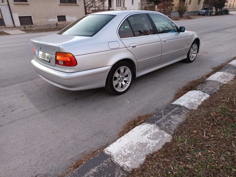 BMW 520, снимка 3 - Автомобили и джипове - 48122047