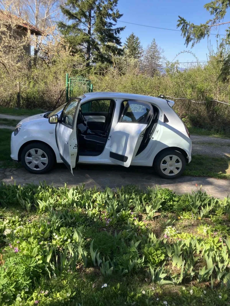 Renault Twingo, снимка 3 - Автомобили и джипове - 52565309