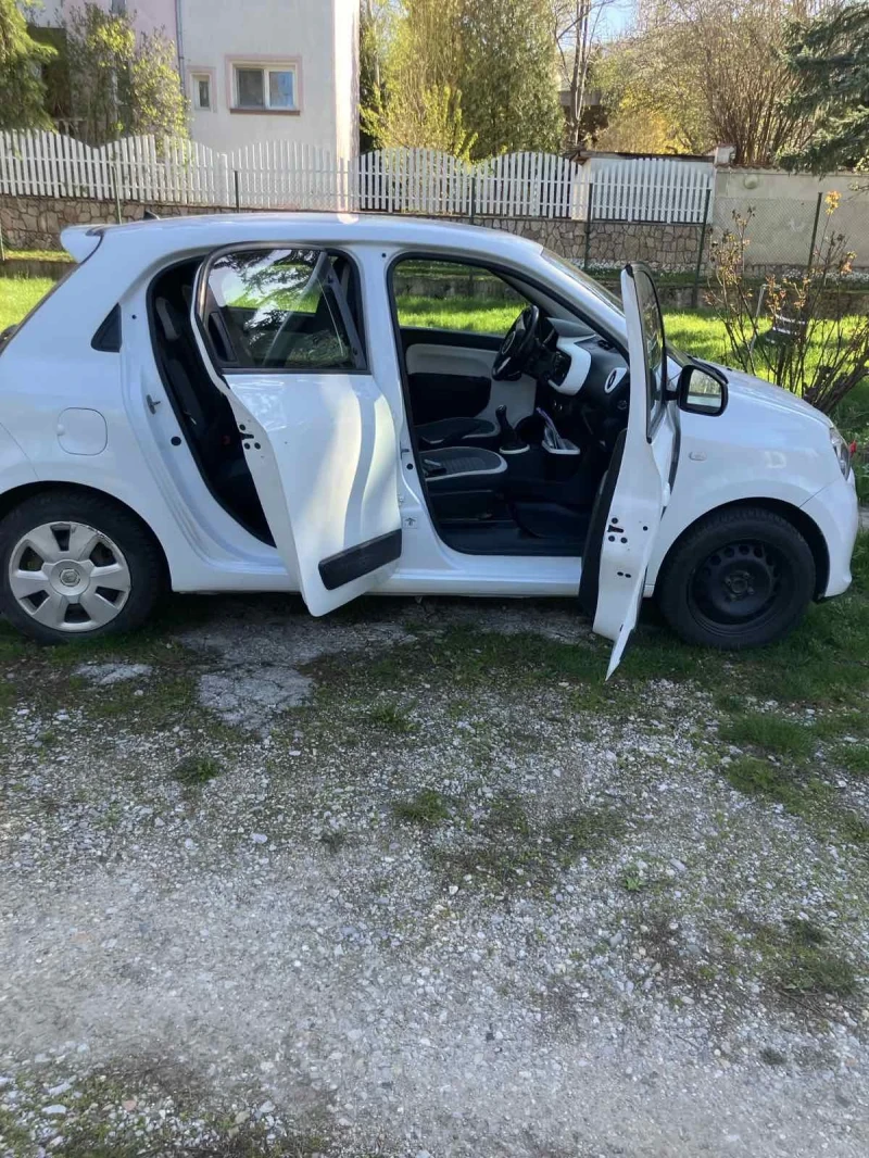 Renault Twingo, снимка 4 - Автомобили и джипове - 52565309