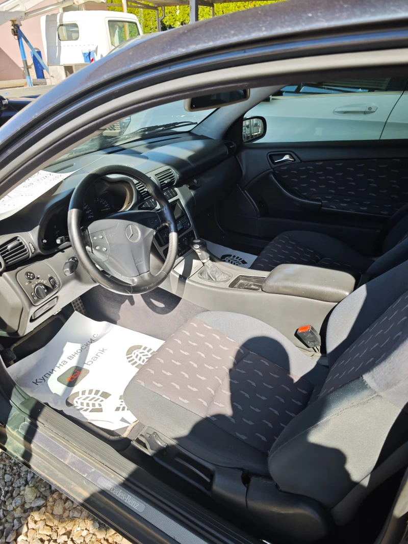 Mercedes-Benz C 220 2.2CDI, снимка 3 - Автомобили и джипове - 50847771