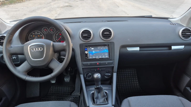 Audi A3 1.6i FACELIFT 165000км ОТЛИЧНА, снимка 12 - Автомобили и джипове - 50942480