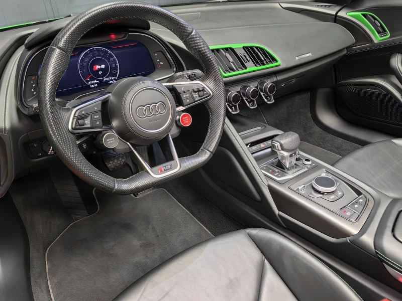 Audi R8  V10 SPYDER/CARBON/B&O/43300km, снимка 7 - Автомобили и джипове - 50978584