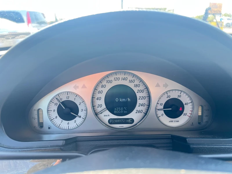 Mercedes-Benz E 320 EVO E320 4x4, снимка 11 - Автомобили и джипове - 52427992