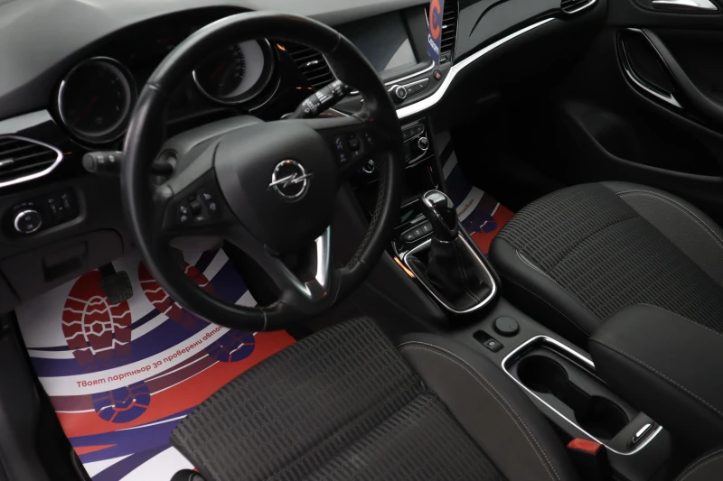 Opel Astra, снимка 10 - Автомобили и джипове - 51977076