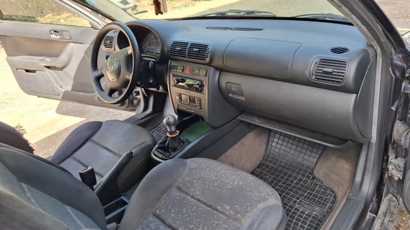 Audi A3 1.6, снимка 6 - Автомобили и джипове - 52436842