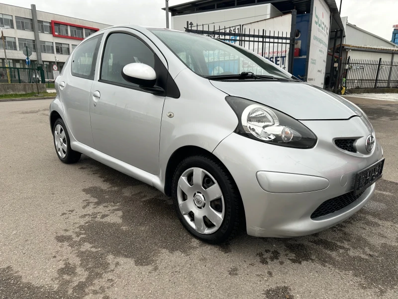Toyota Aygo 1.4 Дизел, снимка 4 - Автомобили и джипове - 52671697