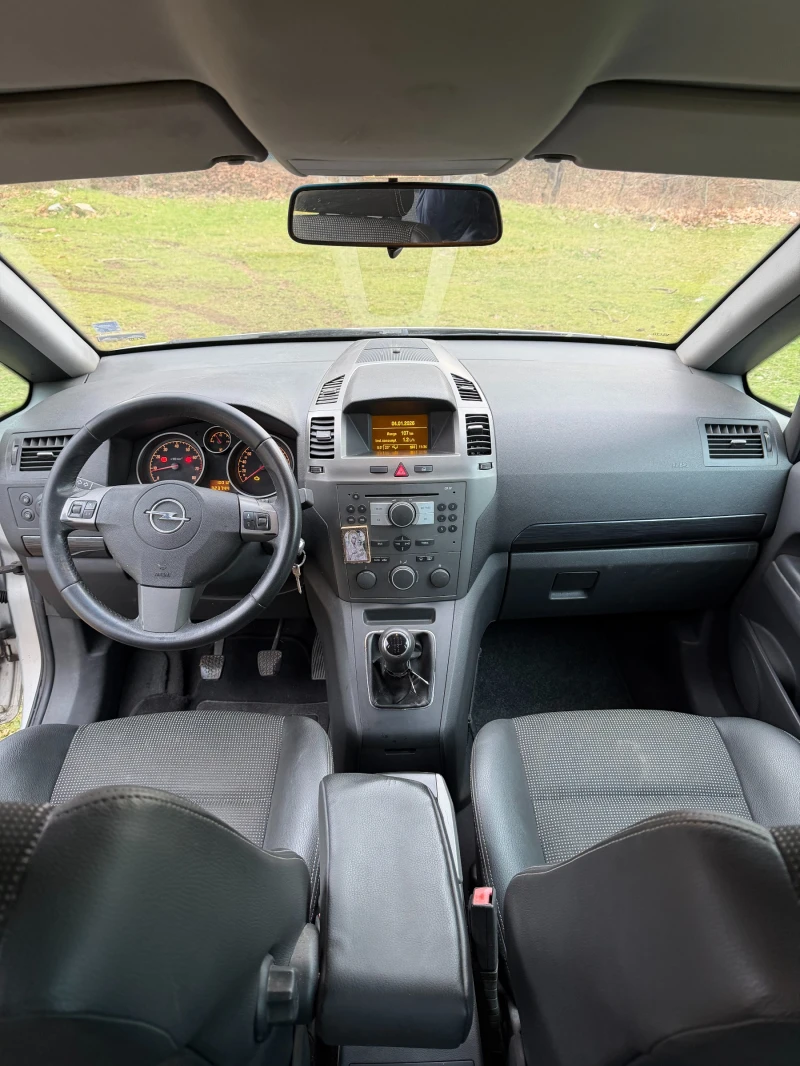 Opel Zafira 1.8, снимка 14 - Автомобили и джипове - 52971973