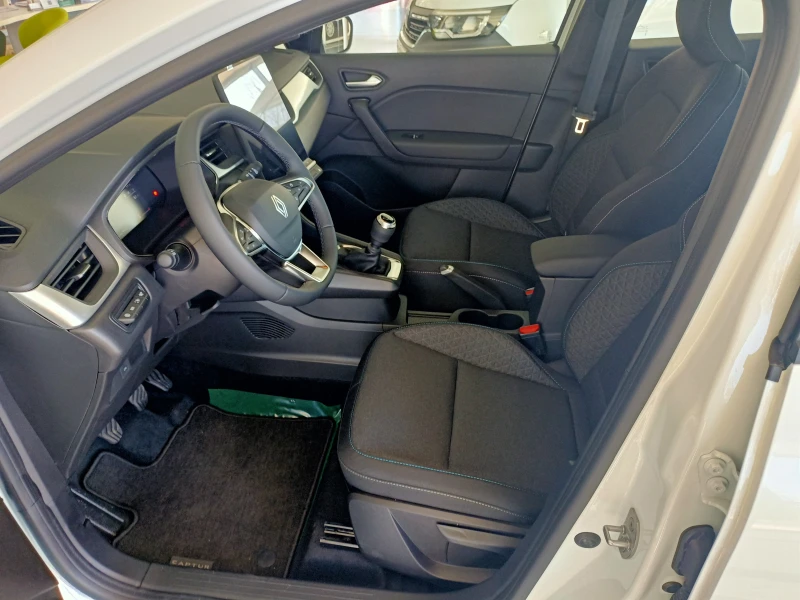 Renault Captur 1999Евро за получаване, 1.0TCe ГАЗ-Чисто нов!, снимка 6 - Автомобили и джипове - 53073182