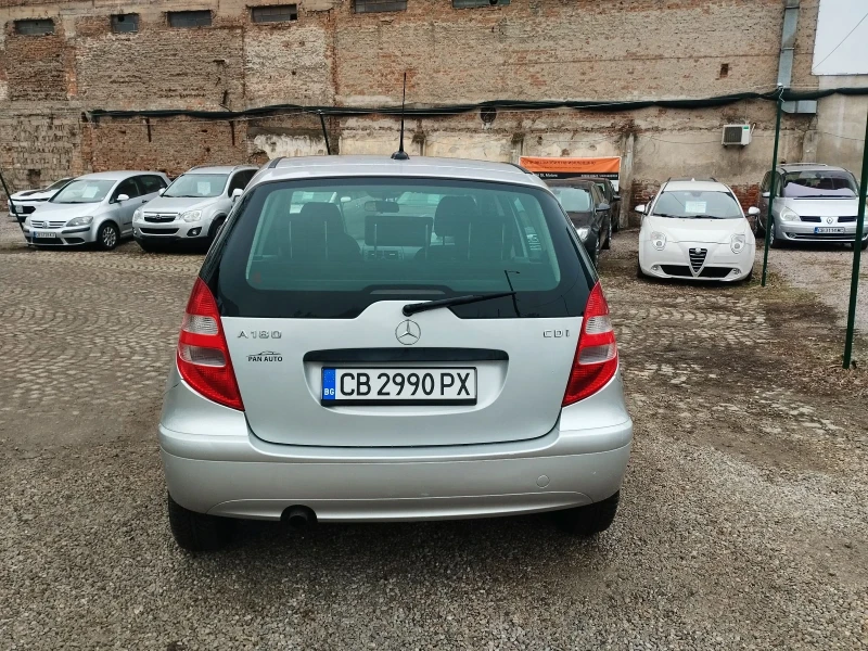 Mercedes-Benz A 180 AUTOMATIC 109kc, снимка 8 - Автомобили и джипове - 53214630
