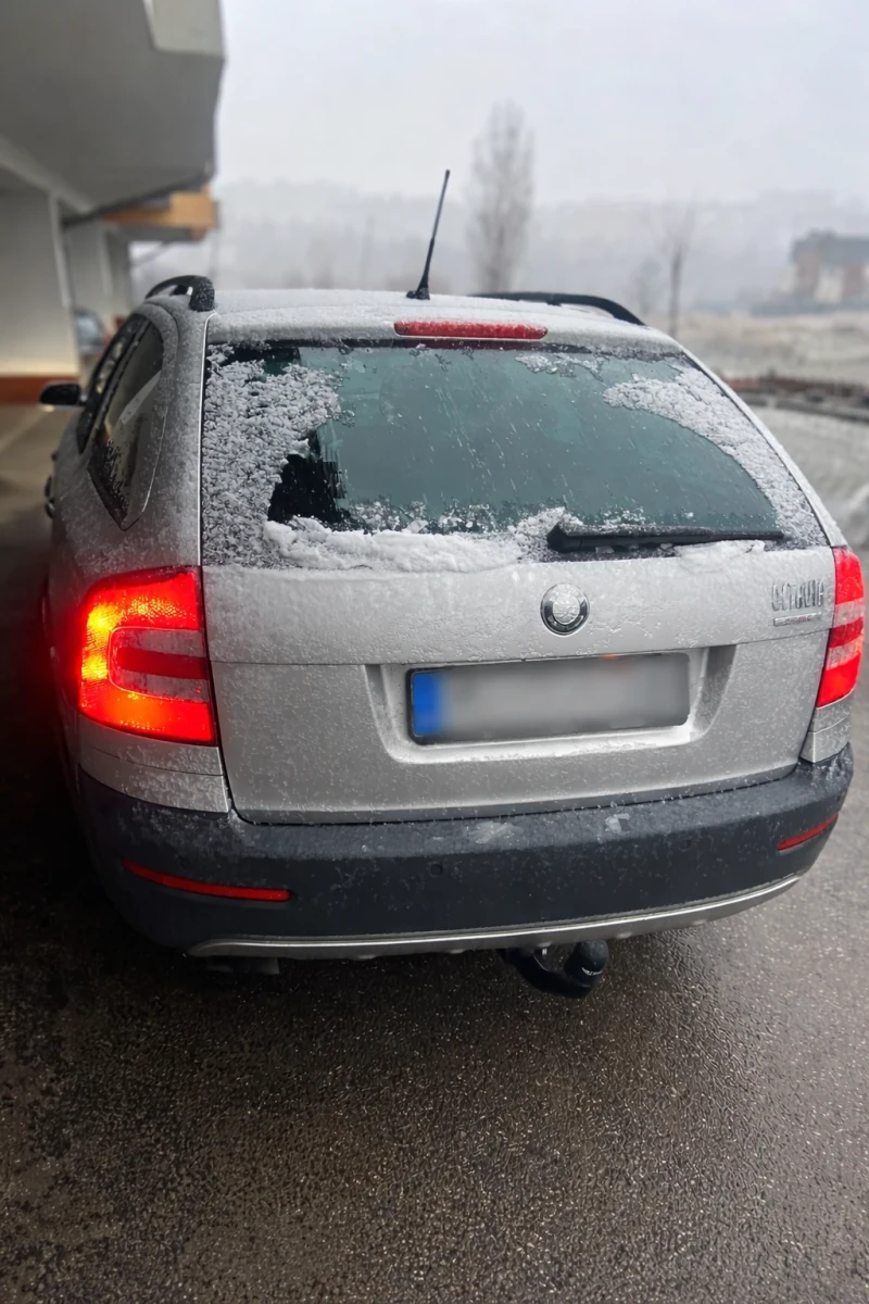 Skoda Octavia Scout 4x4 | FULL, снимка 2 - Автомобили и джипове - 53513486